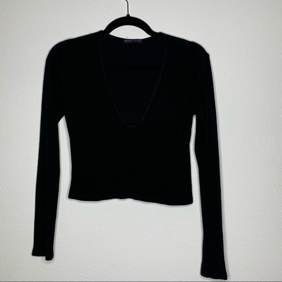 Brandy Melville Tops - Brandy MelvilLe BLack Knit Long Sleeve Crop TOP